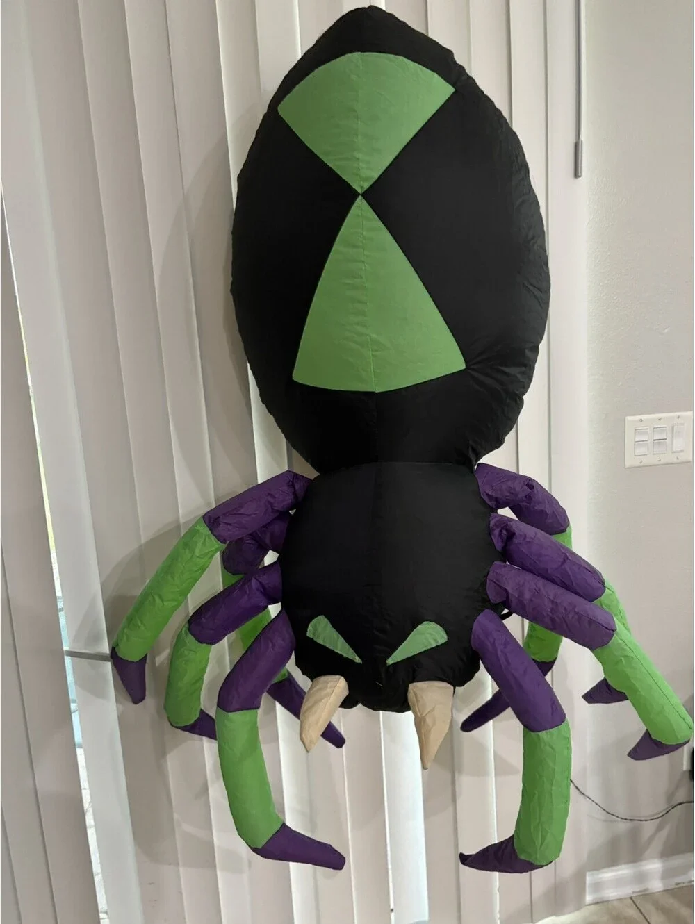 Self-Inflatable Hanging 5’ Long Halloween Spider With 1 Cord By Air Flowz Tested